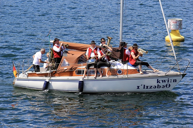 练和交流中 练和交流中